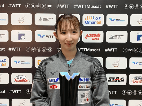 優勝後の報道陣向けの写真